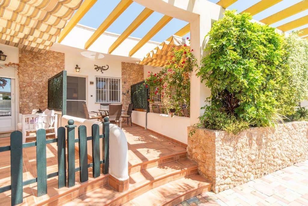 Magnifico Adosado Con Piscina Y Barbacoa Villa Campoamor Exterior photo